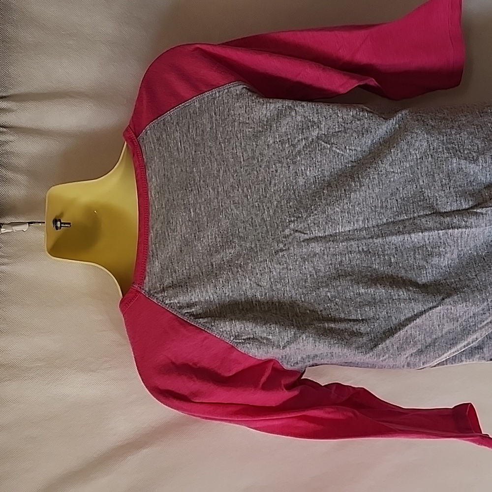 "Loved" Raglan Style Top - Picture 3 of 4
